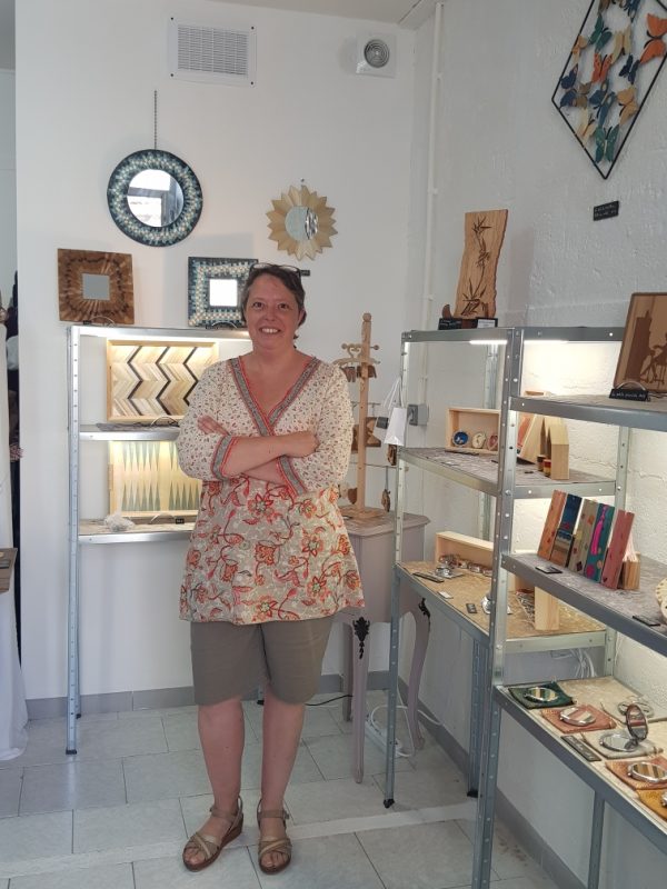 Séverine Fauvel dans sa boutique